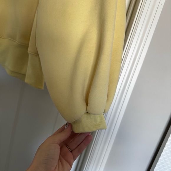 Altar’d State Peak Balloon Sleeve Pullover size medium - Picture 5 of 7